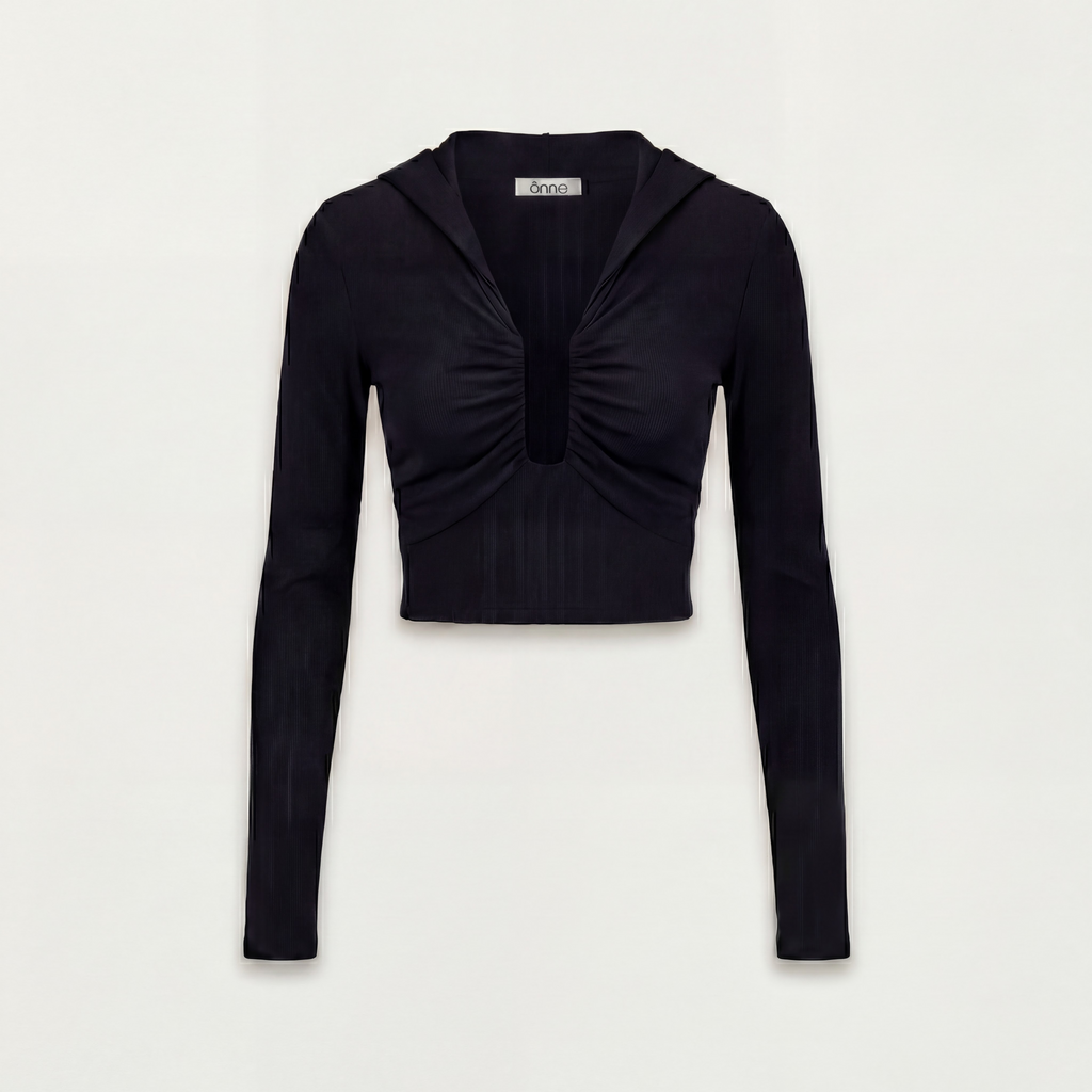 THE BLACK CROP TOP NECKLINE