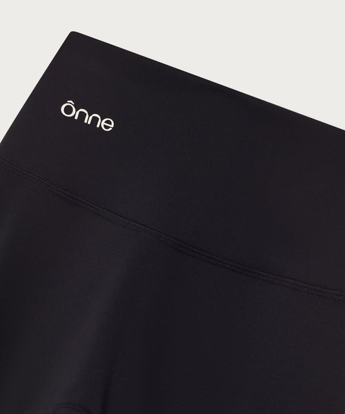 Nyra Leggings in Black, ÔNNE activewear
