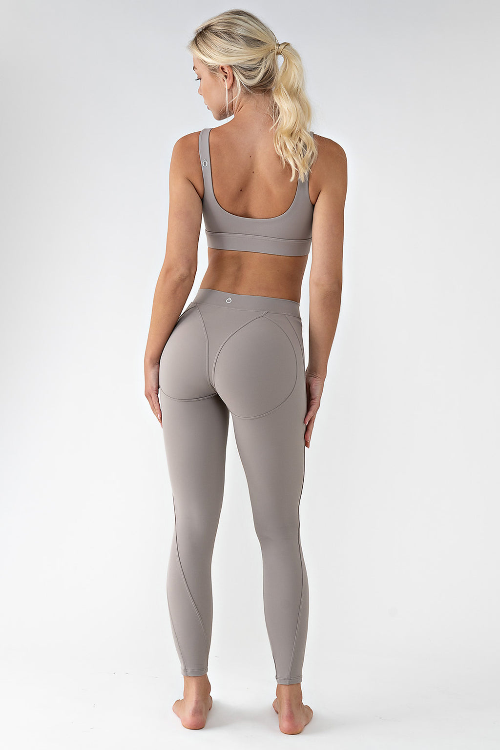Lowen Leggings in Camel Gray, ÔNNE activewear