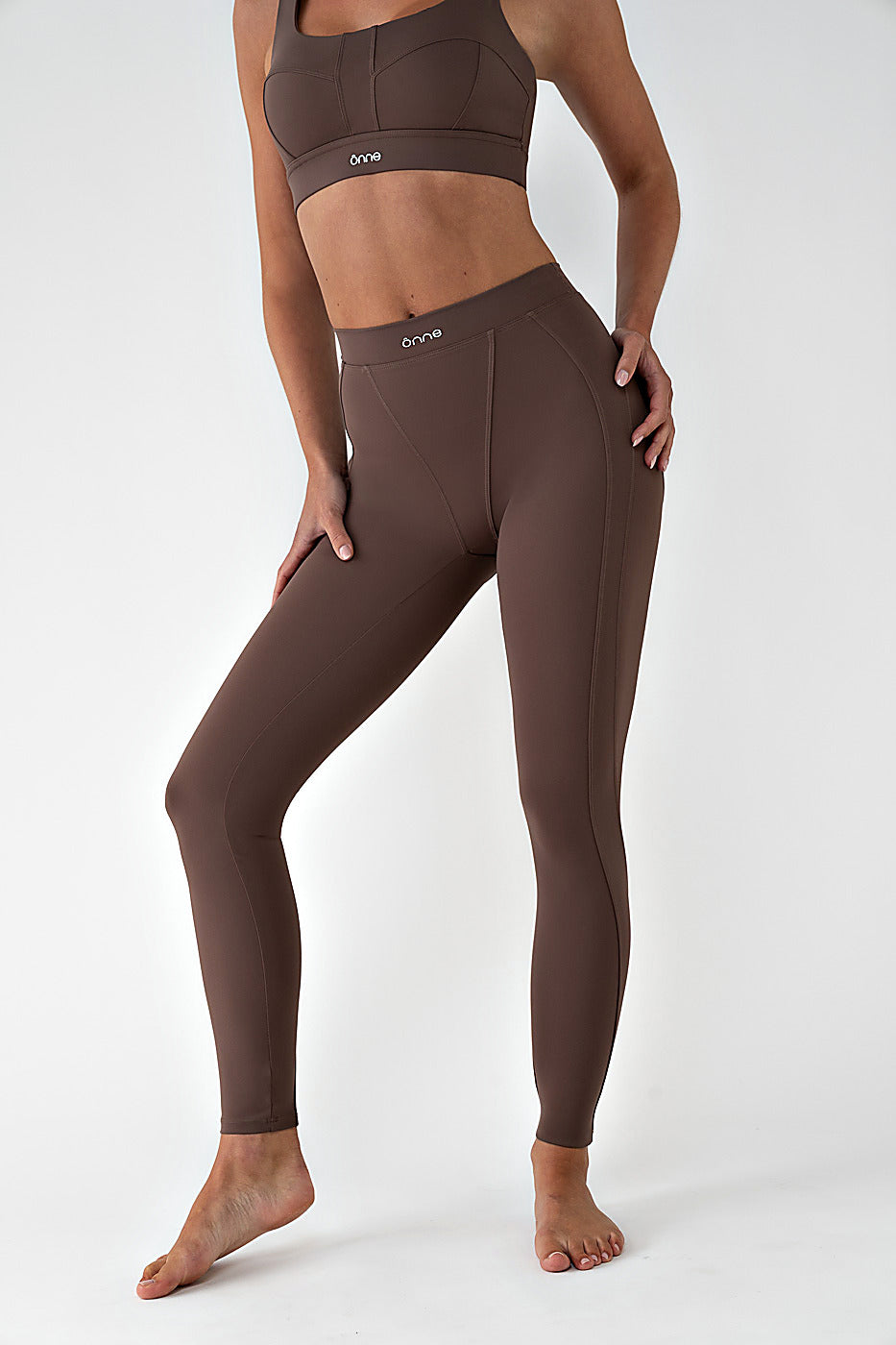 Lowen Leggings in Dark Brown, ÔNNE activewear
