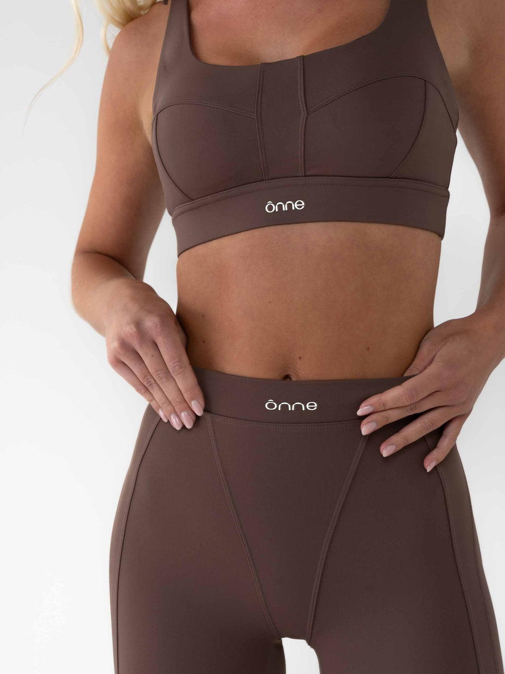 Lowen Leggings in Dark Brown, ÔNNE activewear