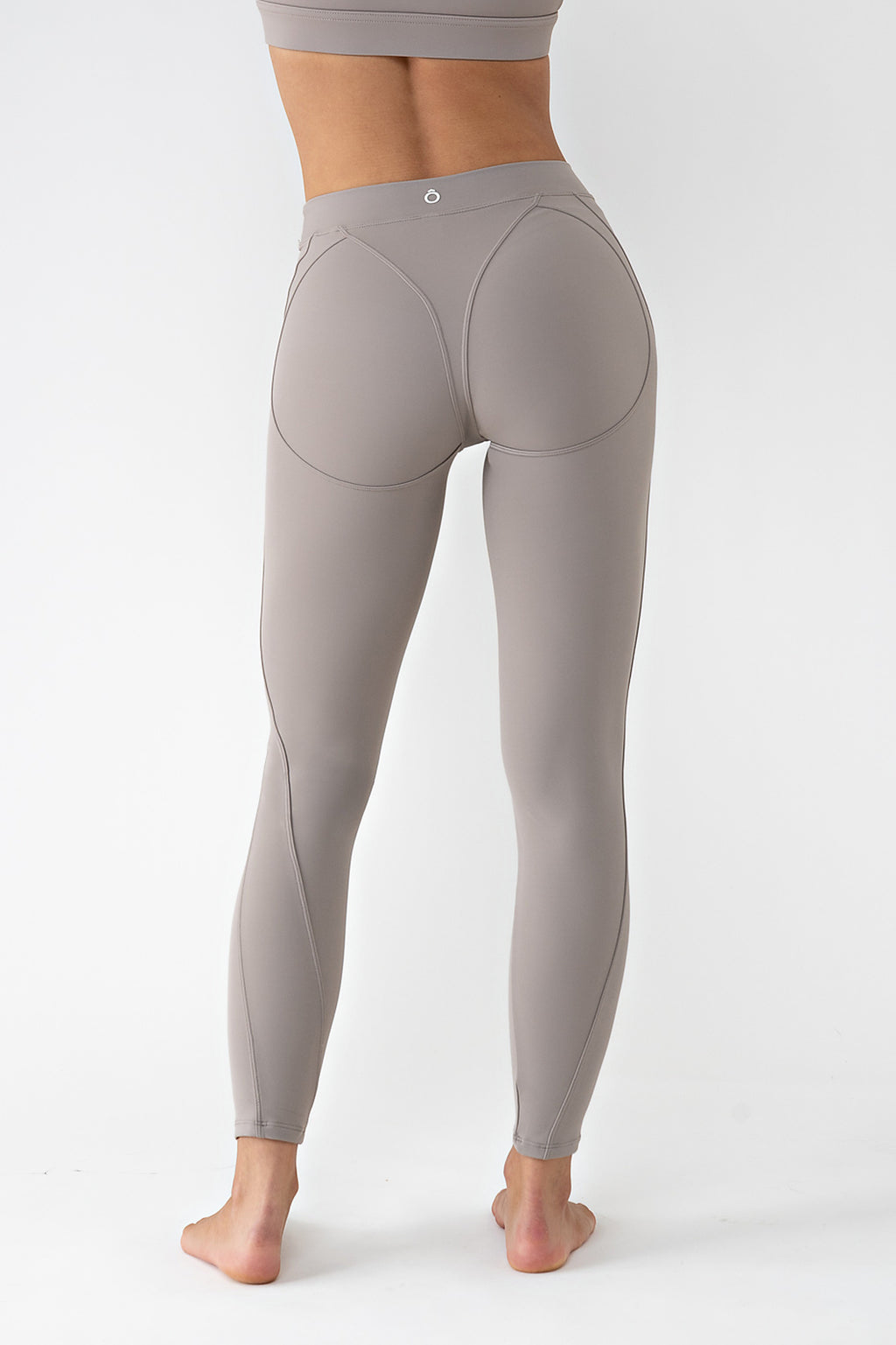 Lowen Leggings in Camel Gray, ÔNNE activewear