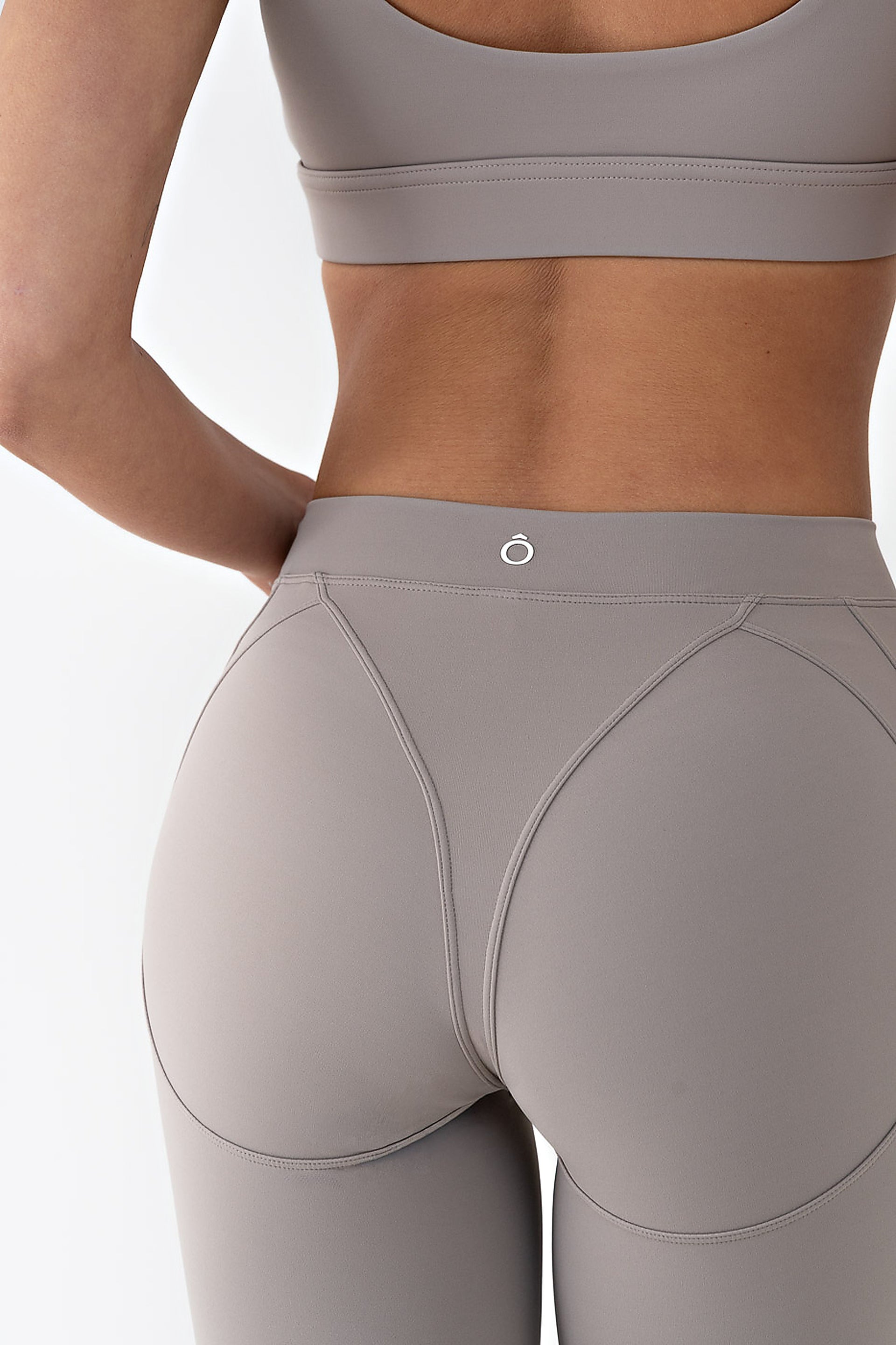 Lowen Leggings in Camel Gray, ÔNNE activewear