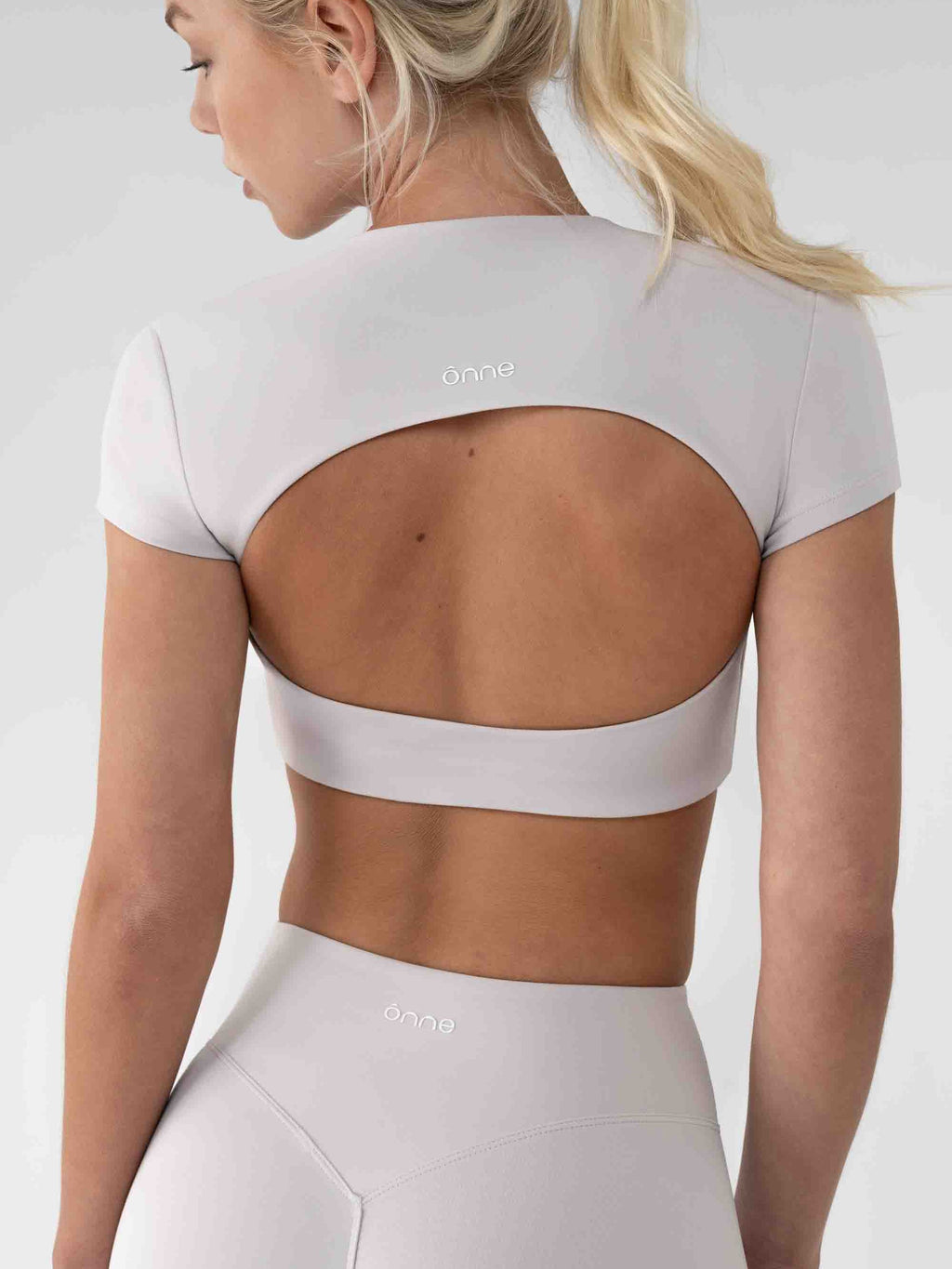 Nina Top in Gray apricot, ÔNNE activewear