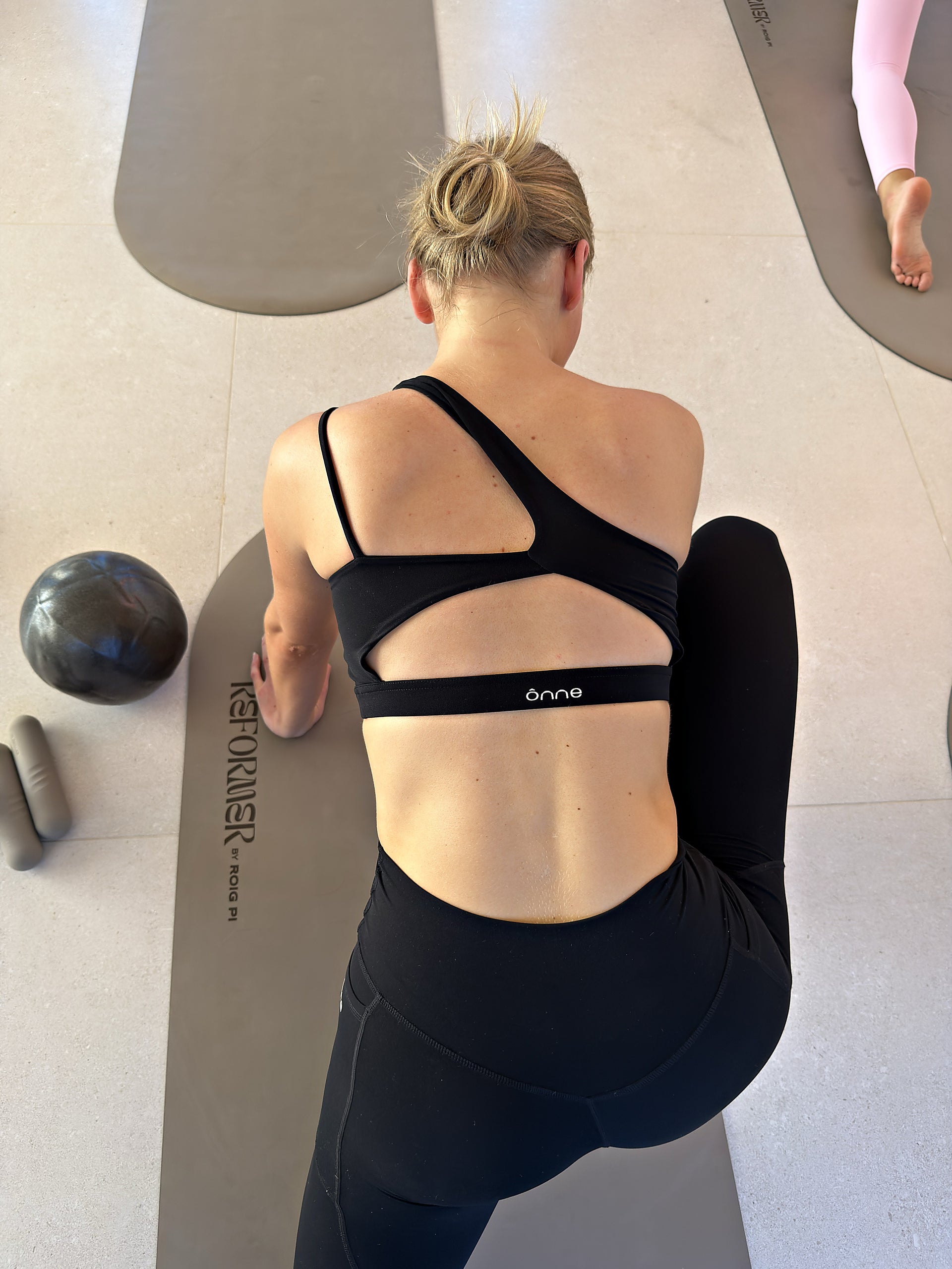 Nora Top in Black, ÔNNE activewear