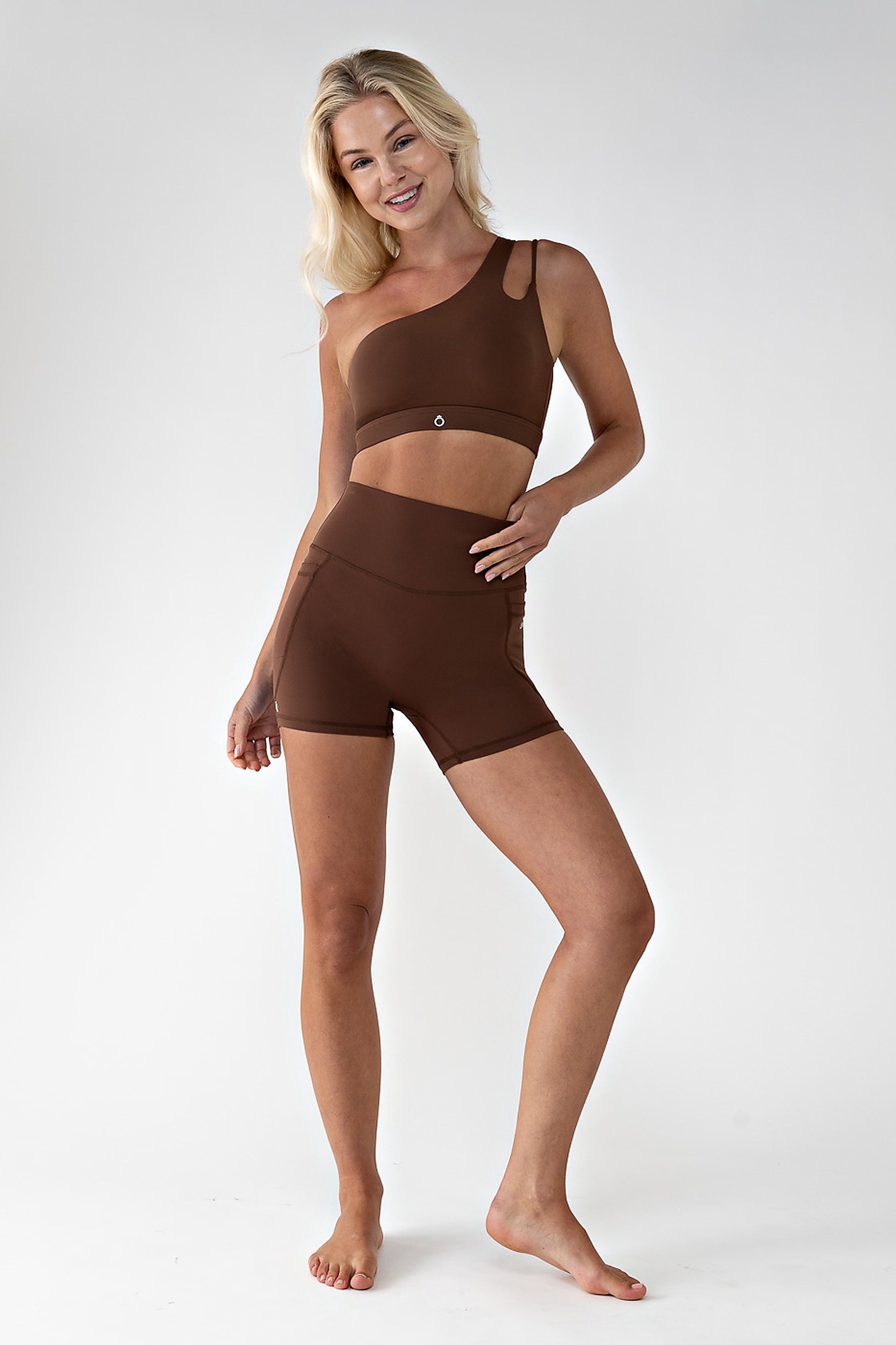 Maia Short in Birch Brown, ÔNNE activewear