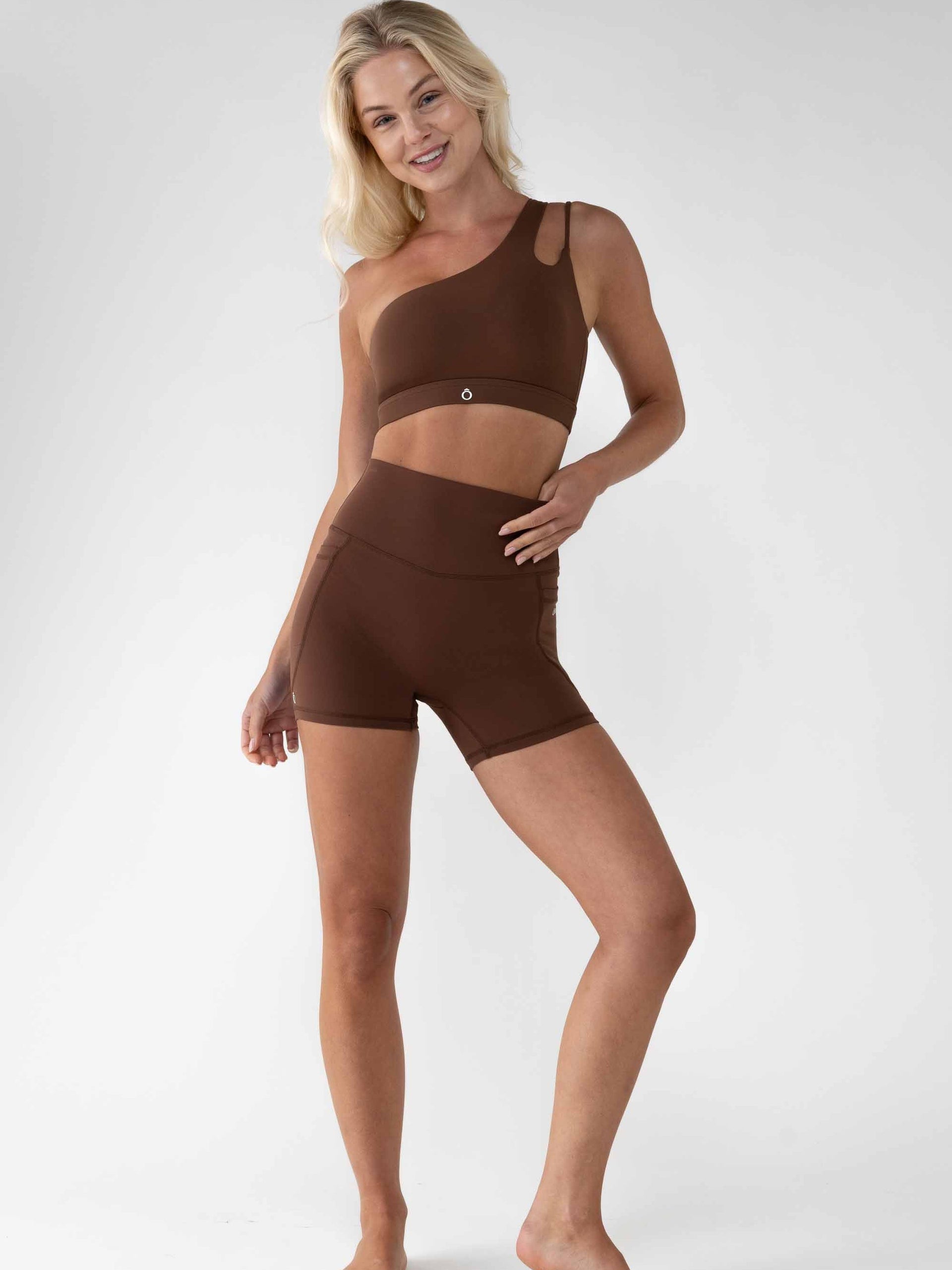 Maia Short in Birch Brown, ÔNNE activewear