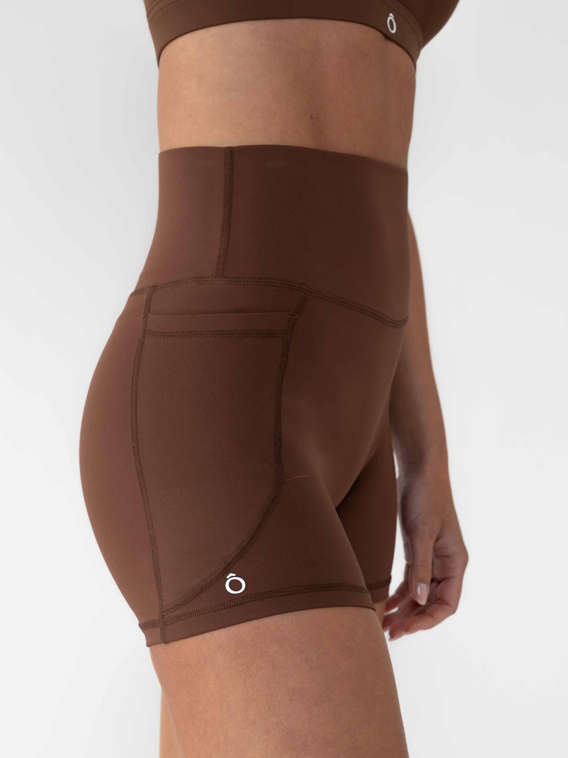 Maia Short in Birch Brown, ÔNNE activewear