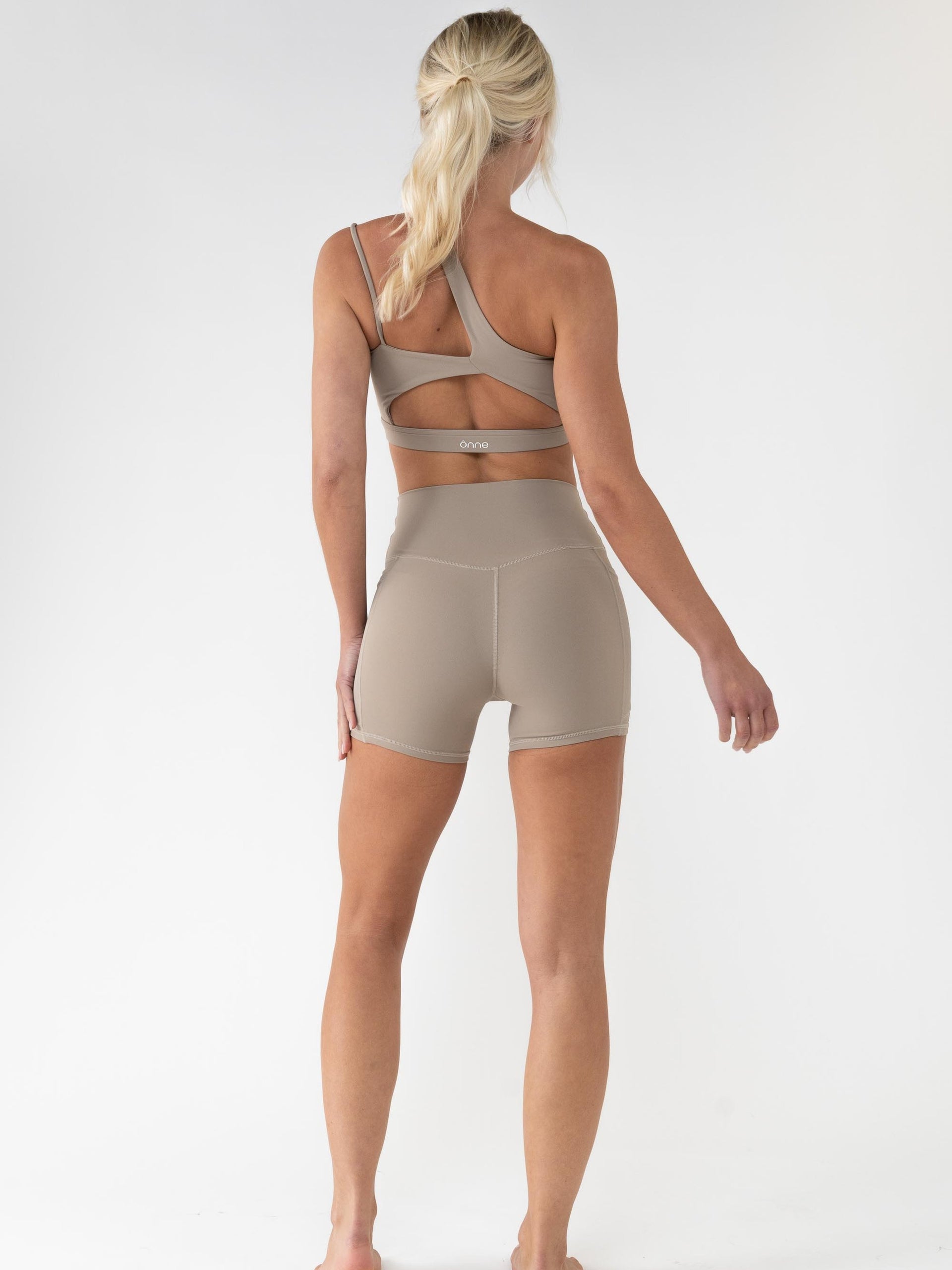 Nora Top in Sand Brown, ÔNNE activewear